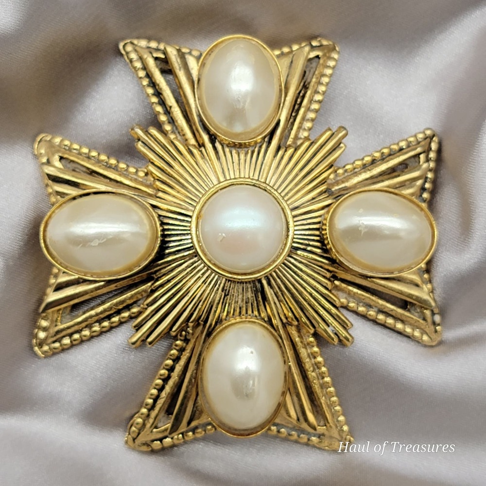 Vintage ~ Original By Robert~Signed Gold Tone  Pearl Maltese Cross Brooch~